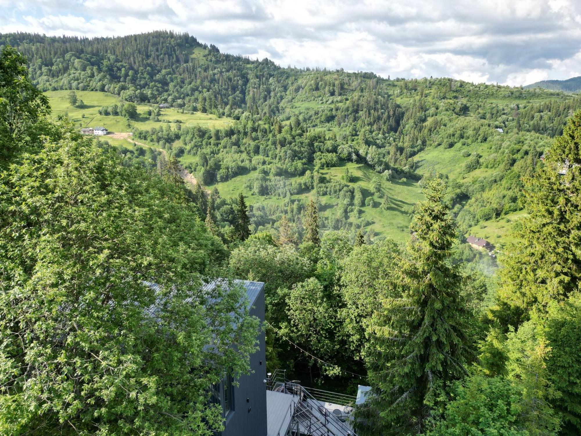 Forest Hub Slavske Bagian luar foto
